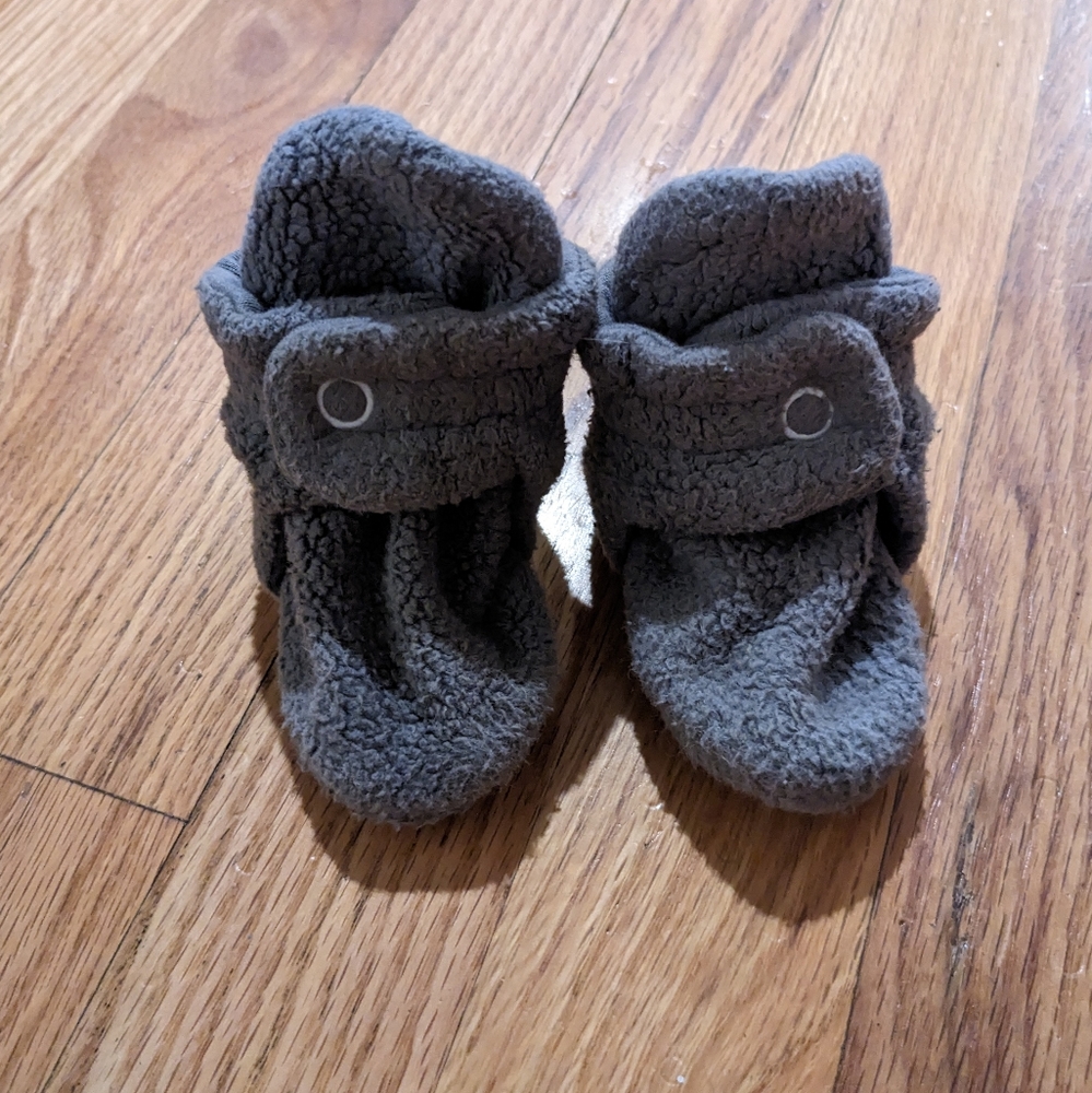 Zutano booties 6 month